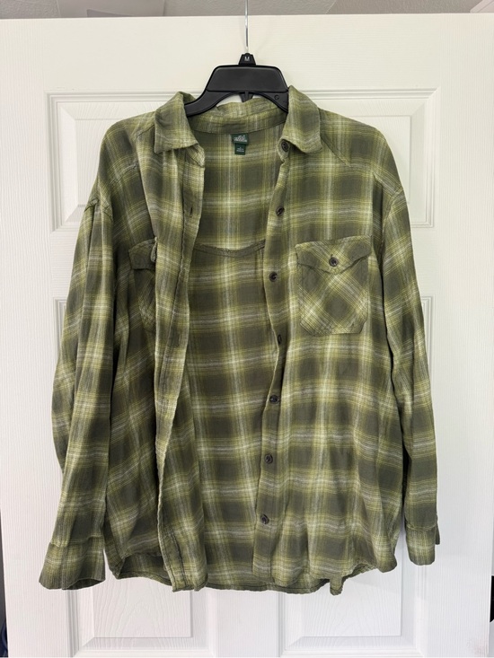 wild fable Tops - wild fable Green Plaid Button-Down Shirt Jacket